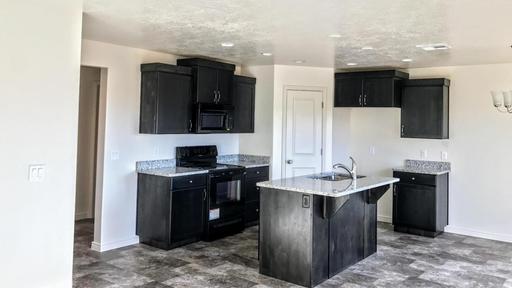 Foto del edificio - Price Reduced! Townhome in Little Valley A...