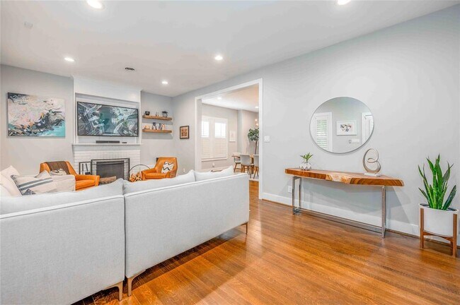 Foto del edificio - 808 Woodrow St