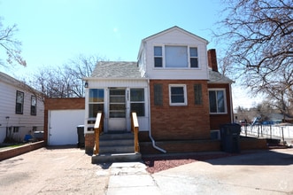 Building Photo - 1001 E 22nd St