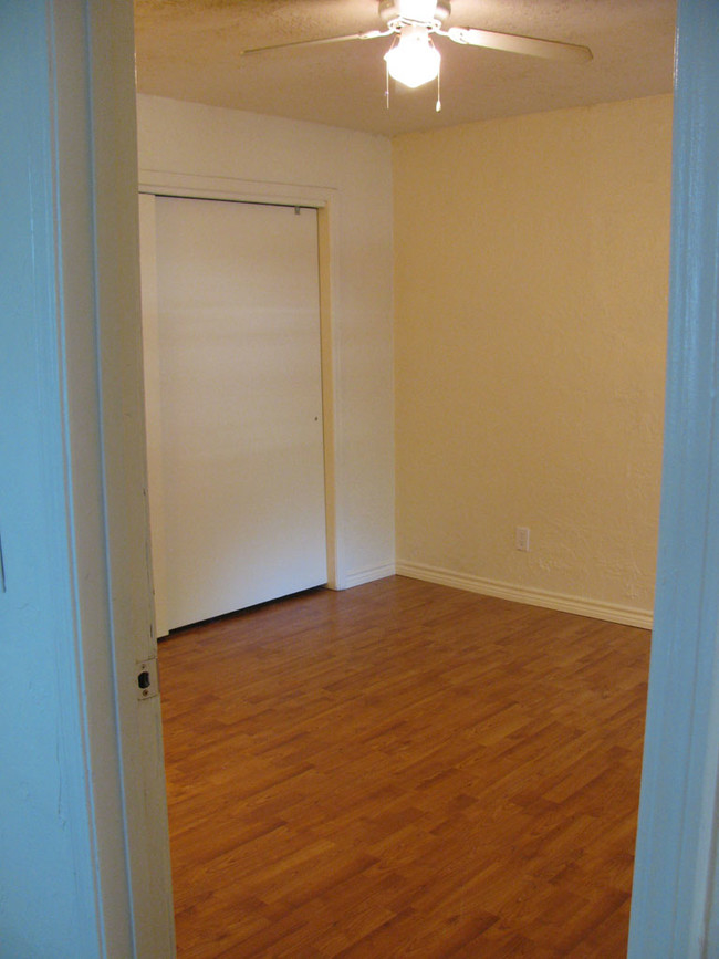 Foto del edificio - 908 SW 6th St