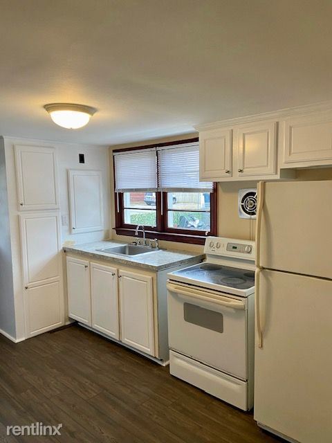 2 br, 1 bath Duplex - 6 Jackson St 1 BA A... - 2 br, 1 bath Duplex - 6 Jackson St  1 BA A...