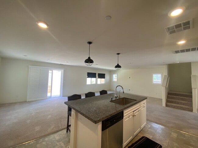 Building Photo - Home in the Meadow Creek Community for Lease