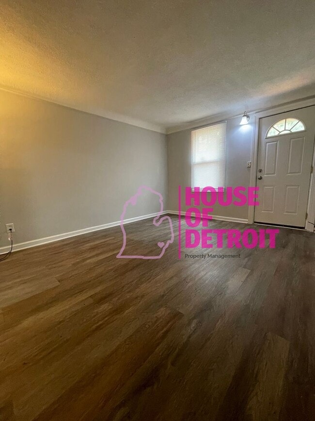 Building Photo - 3 BEDROOM 1 BATH SINGLE FAMILY HOME~ WARREN