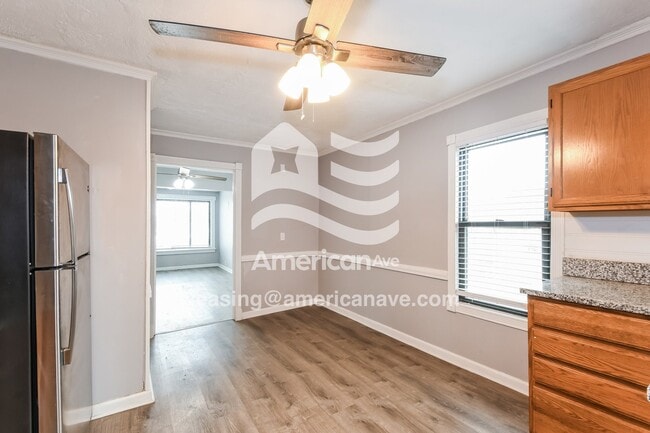 Foto del edificio - 5322 Vine Ave