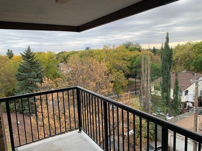 Top floor corner unit balcony view - 11011 86 Av NW
