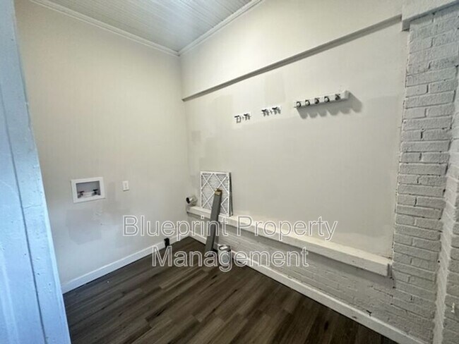 Foto del edificio - 116 66th St S