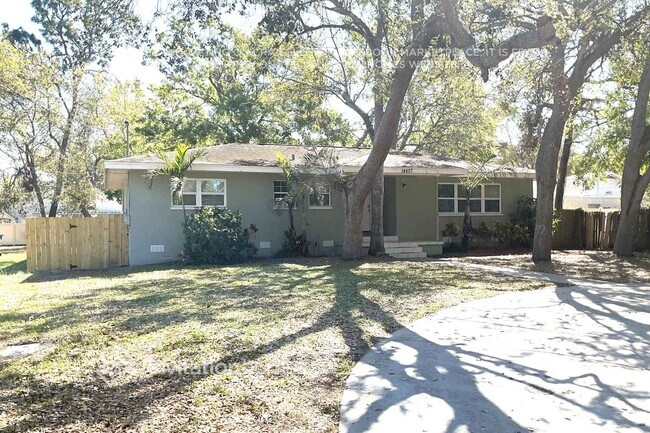 Building Photo - 14857 Sunset St