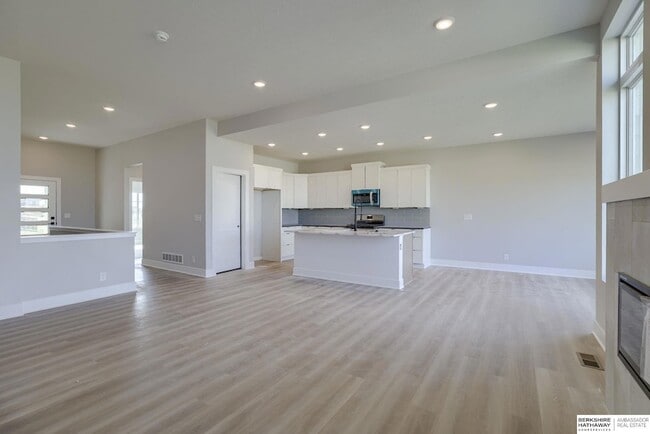 Building Photo - 21144 Jessie Ave