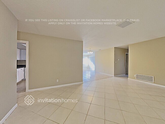 Building Photo - 122 Van Dyck Dr