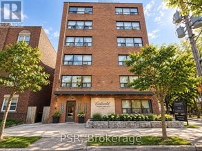 Building Photo - 214 Vaughan Rd