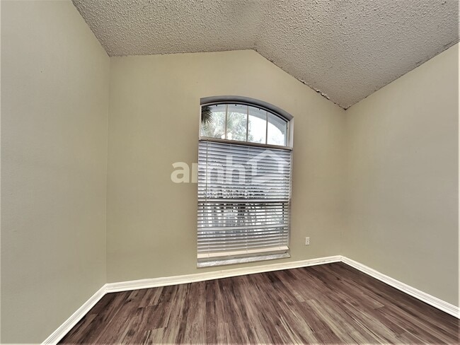 Building Photo - 2315 Kenwick Drive