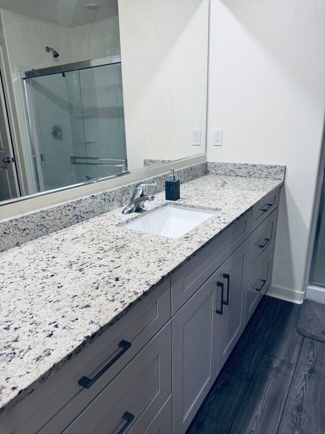 Building Photo - 80425 Enclave Ct
