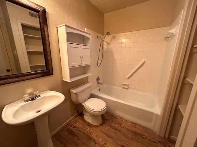 Building Photo - Two-Story Townhome Near Marsha Sharp Freew...