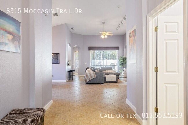 Foto del edificio - 8315 Moccasin Trail Dr
