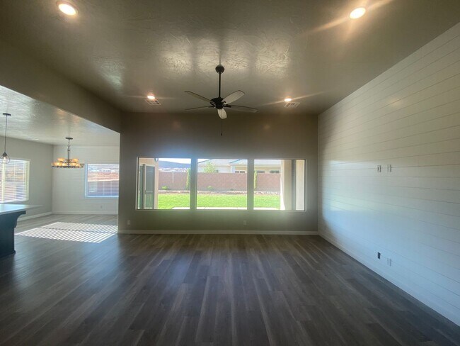 Foto del edificio - Great Little Valley Home!