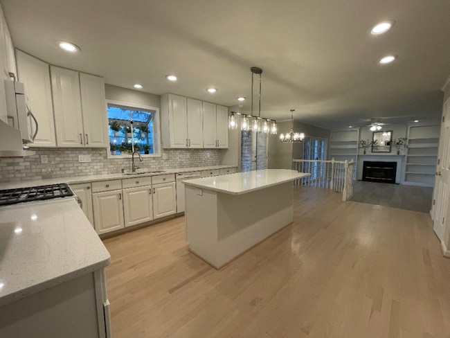 Building Photo - 2510 Heatherwood Ct