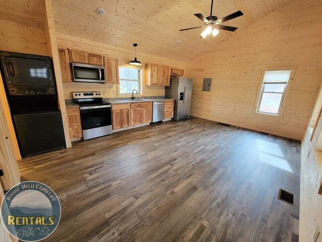 Building Photo - Beautiful 1bd Cabin In Trade, Tennessee