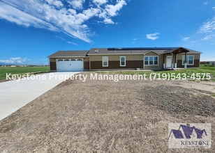 Building Photo - 1051 E Platteville Blvd