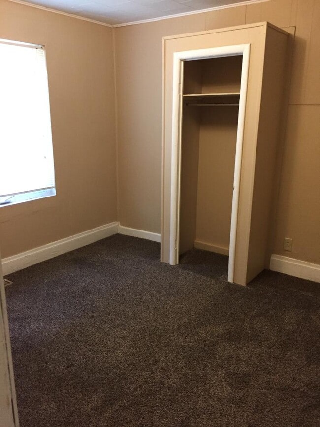 Foto del edificio - 903 Beltrami Ave NW