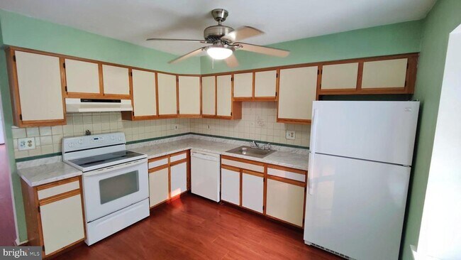 Foto del edificio - 166 Winstead Dr