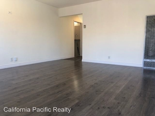 Building Photo - 85-87 Eastwood Ct