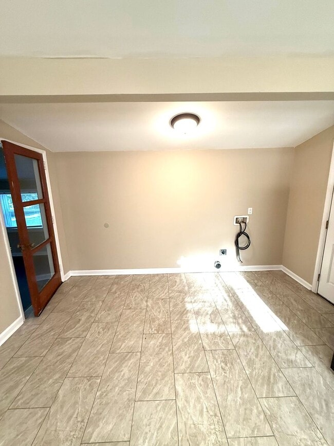 Foto del edificio - ** 3 Bed 1.5 Bath located off Zelda Road**...