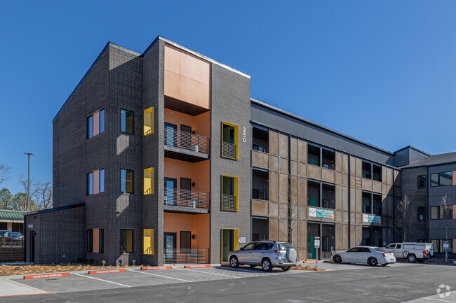 Building Photo - Coler Crossing