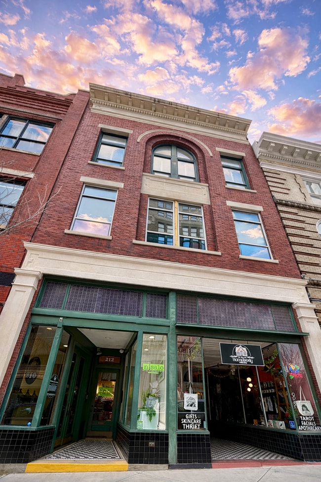 Photo - 210 N Front St Townhome