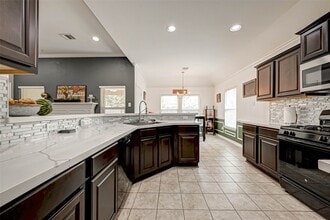 Building Photo - 7905 Livingston St