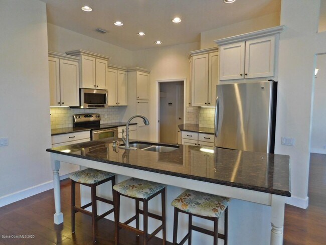 Foto del edificio - 1367 Cypress Trace Dr