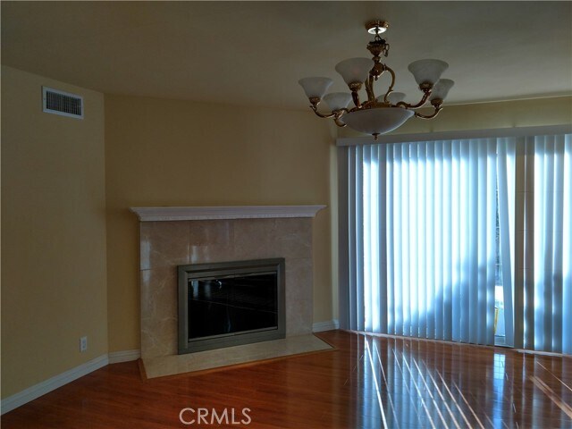 Building Photo - 1003 N Mohican Ave
