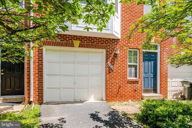 Building Photo - 2579 James Madison Cir