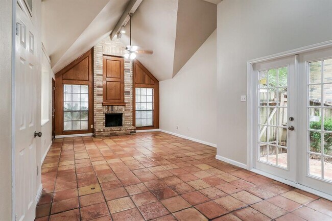Foto del edificio - 23259 Whittaker Way