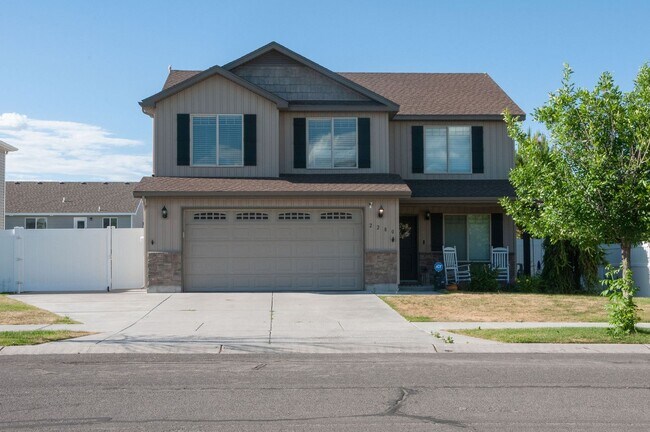 Foto del edificio - Gorgeous 4 bed, 2.5 bath home in the Summerfield Community