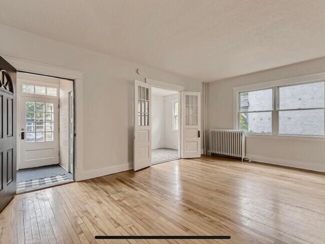 Building Photo - 3312 Hennepin Ave