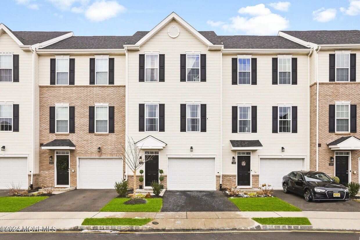 206 Discovery Rd, Brick Township, NJ 08723 Condo for Rent in Brick