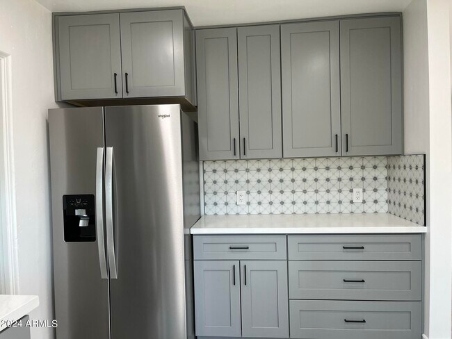 Foto del edificio - 4228 S 11th St