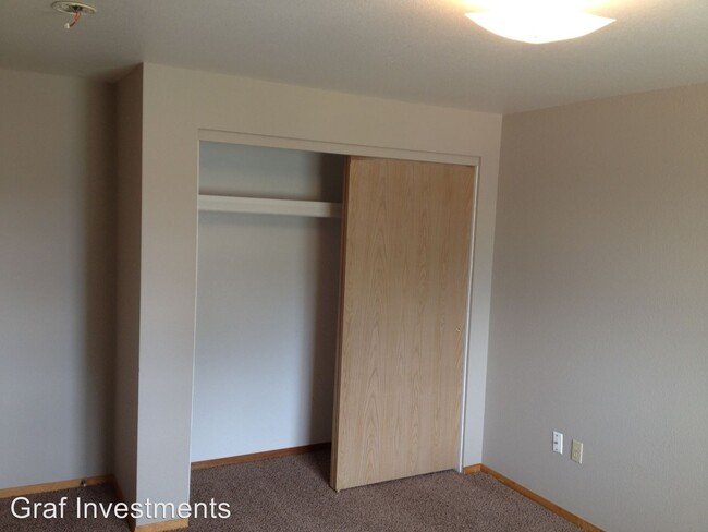 Building Photo - 229 Canyon Dr