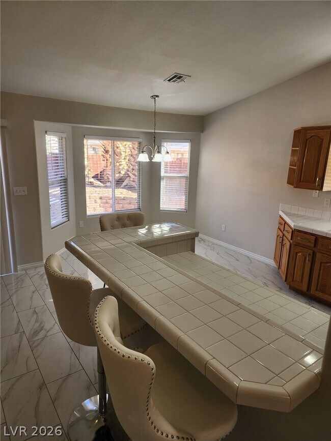 Building Photo - 370 Concord Dr