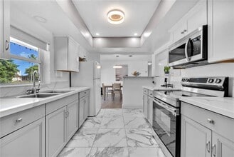 Building Photo - 20831 NW Miami Ct