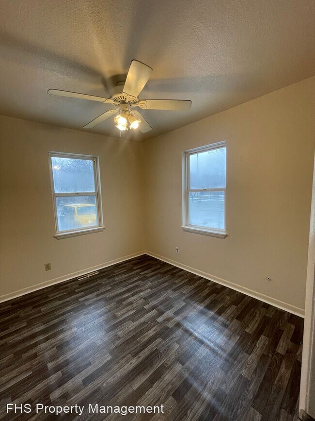 Foto del edificio - 2 br, 1 bath House - 919 N Fulbright Ave