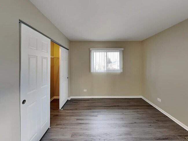 Building Photo - 136 Princeton St