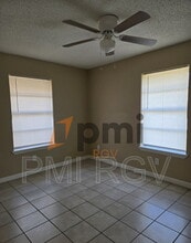 Building Photo - 2912 N 29th Ln