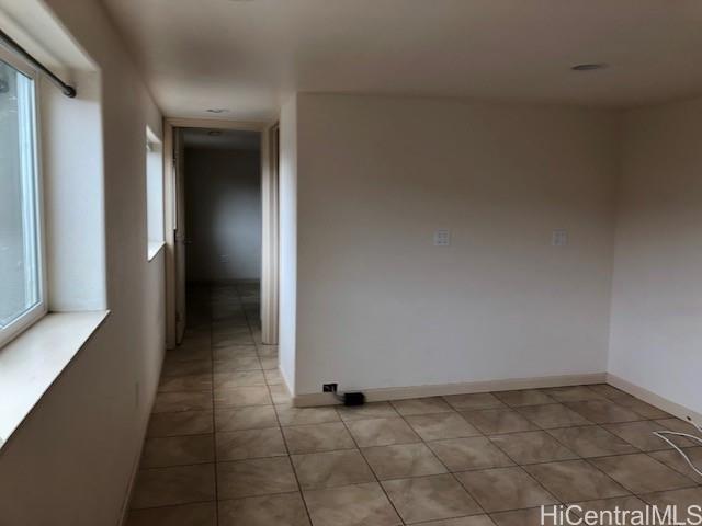 Building Photo - 99-246-246 Lalani St