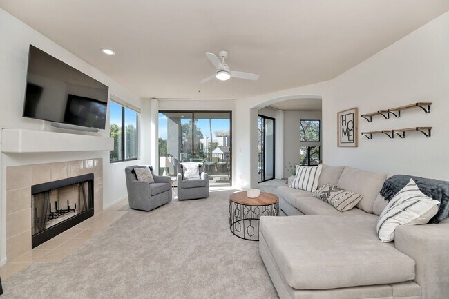Foto del edificio - Rates Vary: $3,995 - $7,495