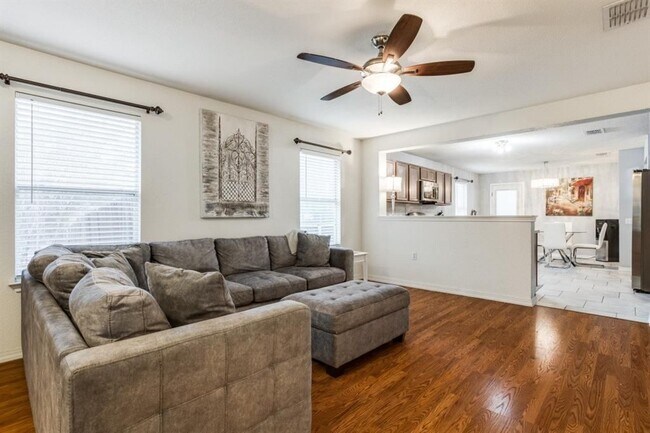 Foto del edificio - 3616 Sand Dunes Ave