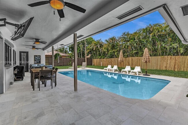 Building Photo - Southwest 75th Avenue, Plantation, FL 33317 - 4 BR 3 BA house