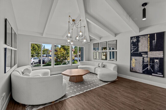 Common space - 637 141st Ct SE