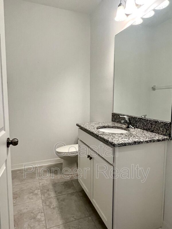 Building Photo - 7474 Yale Harbor Dr