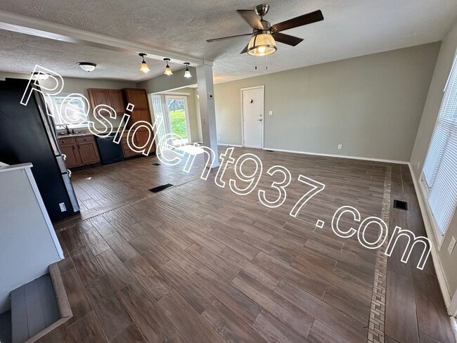 Foto del edificio - Updated 3 Bed home on cul-de-sac